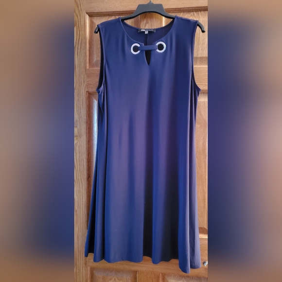 Misses Anne Klein XL Sleeveless Dress - Picture 7 of 7